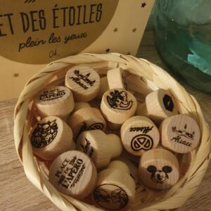 LE PETIT MONDE DE LAURA